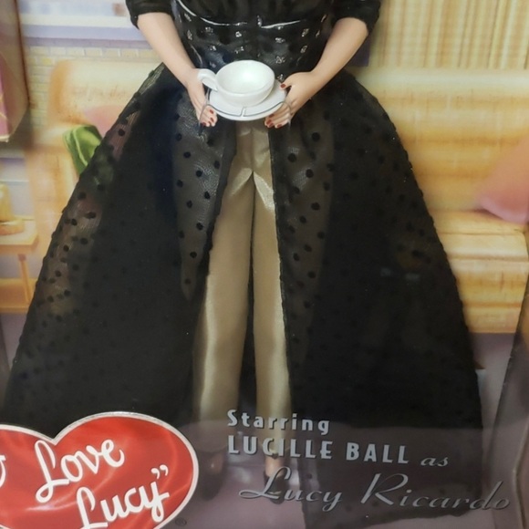 Barbie Doll LUCILLE BALL "L.A. At Last!" I lLOVE LUCY COLLECTION - Picture 6 of 9